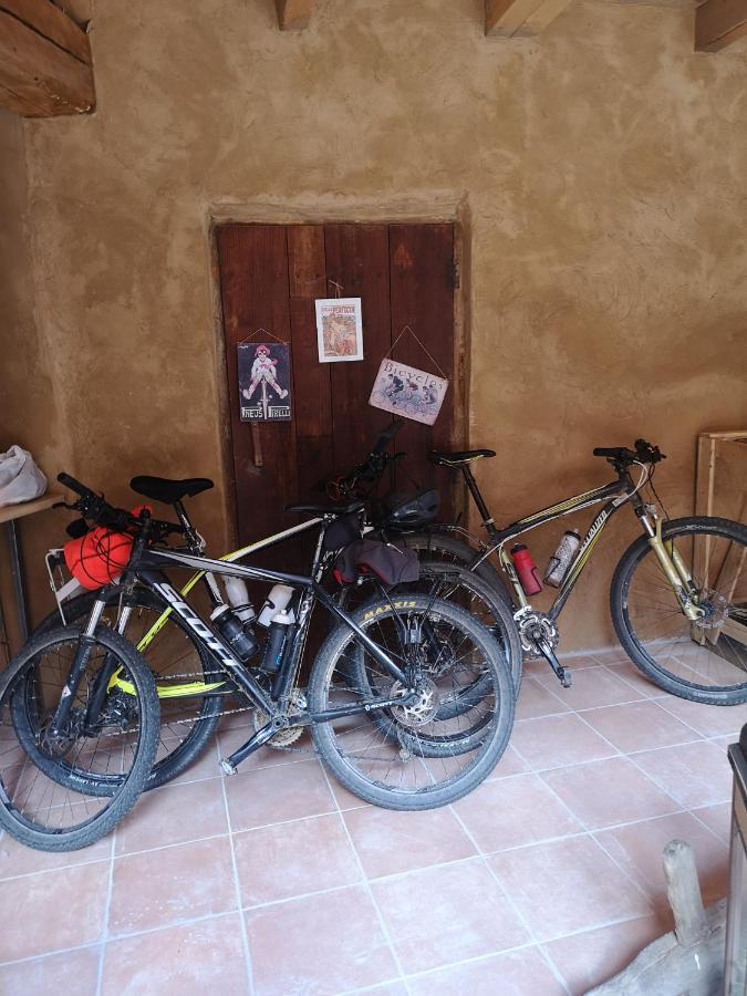 L' Abilleiru Albergue Rural Santibanez de Valdeiglesias Exterior foto